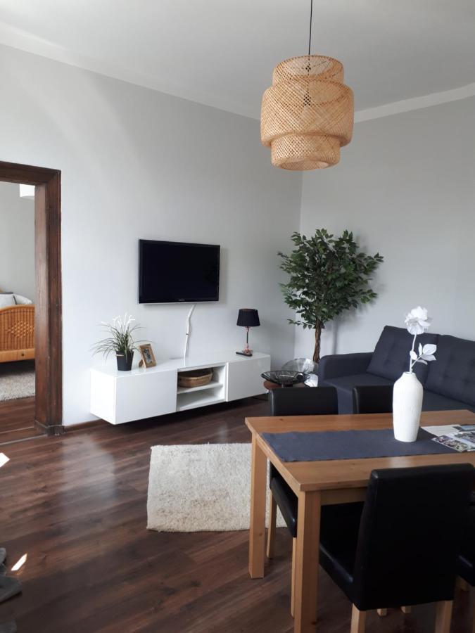 Marzec Apartamenty Gniezno Ngoại thất bức ảnh