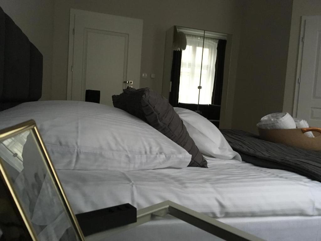 Marzec Apartamenty Gniezno Ngoại thất bức ảnh